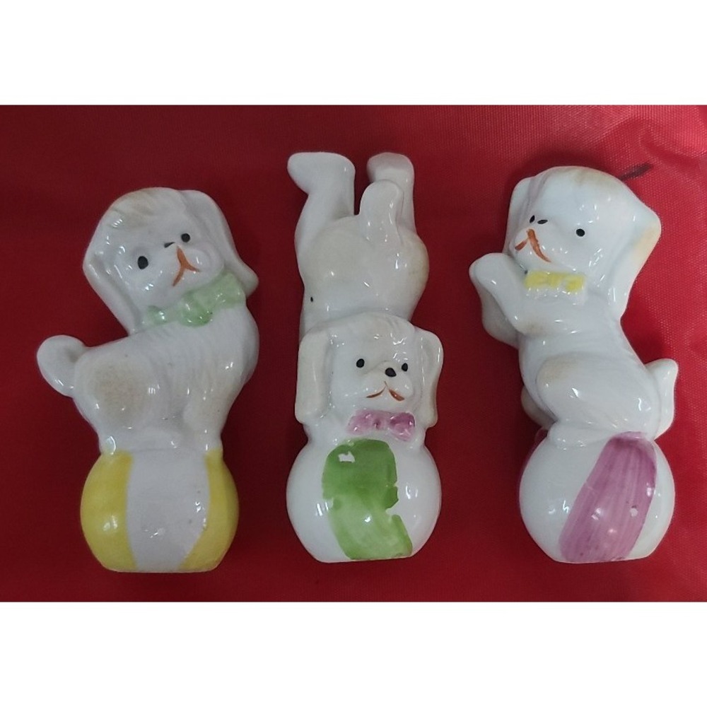 3 Circus Dogs